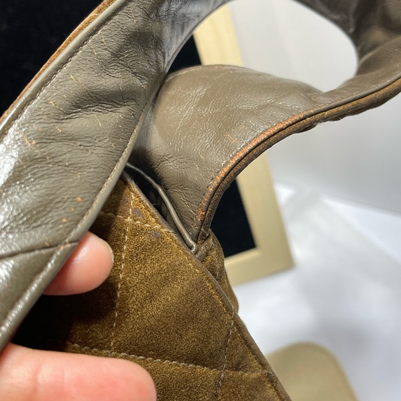 Chanel Brown Suede Shoulder Bag,with auth. Card and care card, pre loved. - Picture 11 of 16